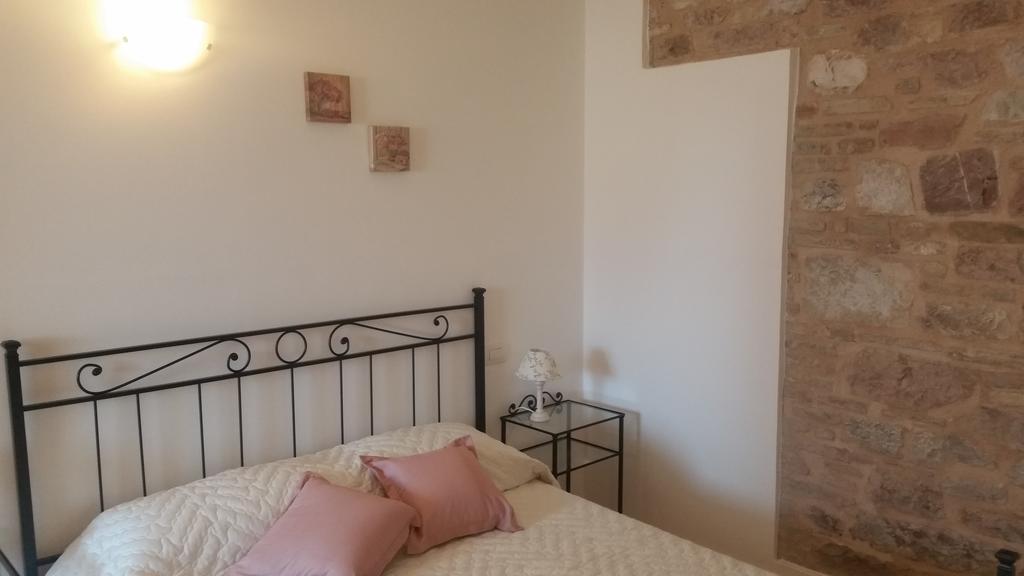 B&B Le Rose スペッロ 部屋 写真