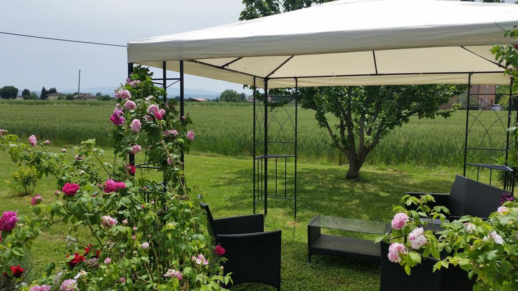 B&B Le Rose スペッロ エクステリア 写真